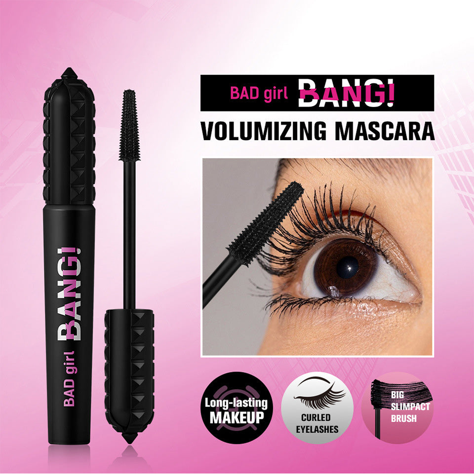 BAD girl BANG! Volymgivande mascara – Långvarig, vattenfast, kladdfri