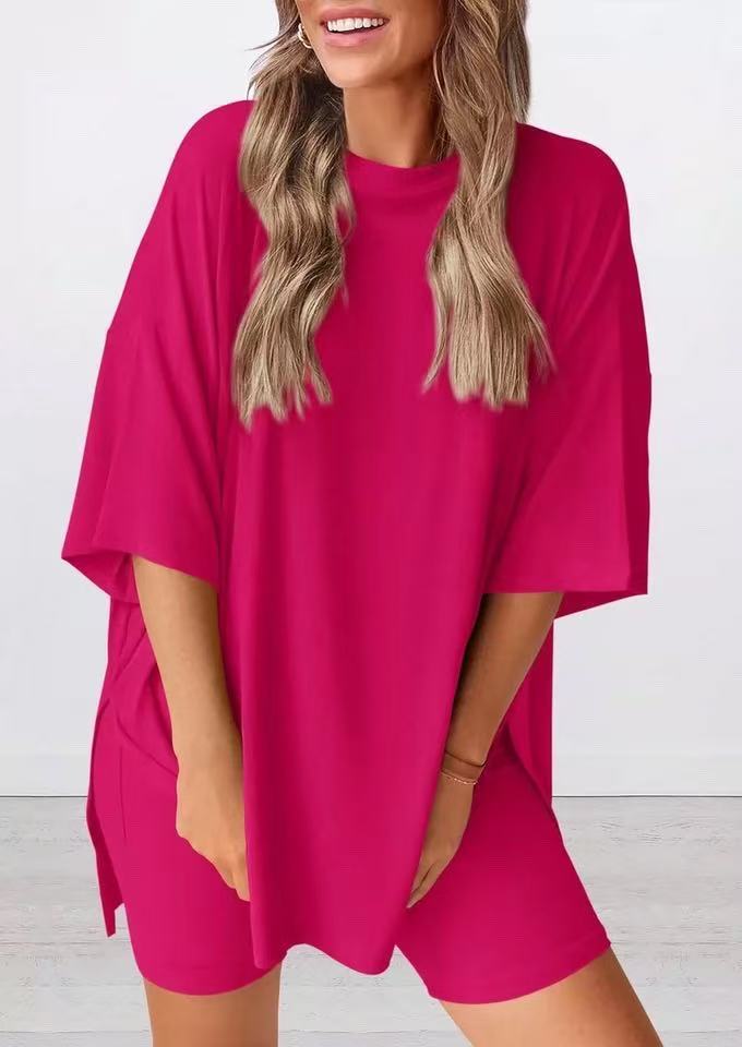 Tvådelat damset, rund halsringning, sommarlig fritidsstil, lös skjorta med slitsar i fållen, kombinerad med cykelbyxor med sidfickor, enkel loungewear, bekväma pyjamas.